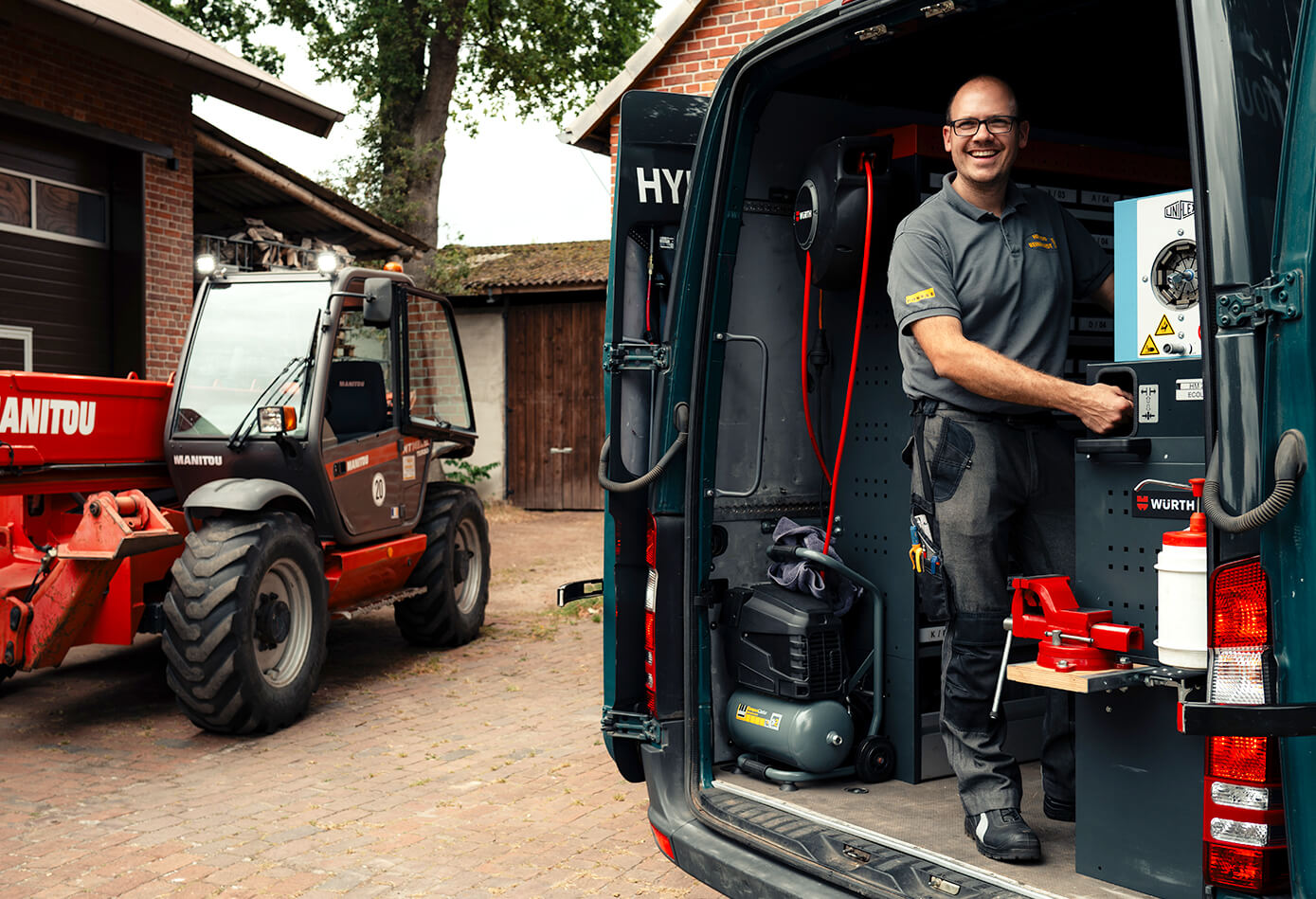 Wir suchen ab sofort einen mobilen Hydraulik-Servicetechniker (m/w/d)