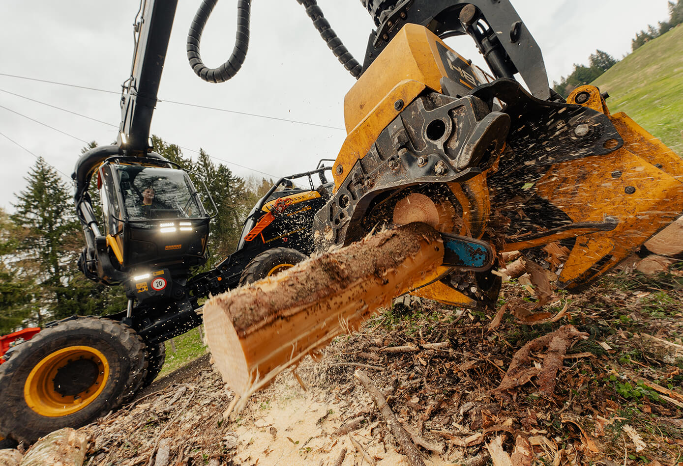 Zopfsäge für Harvester von Herzog Forsttechnik
